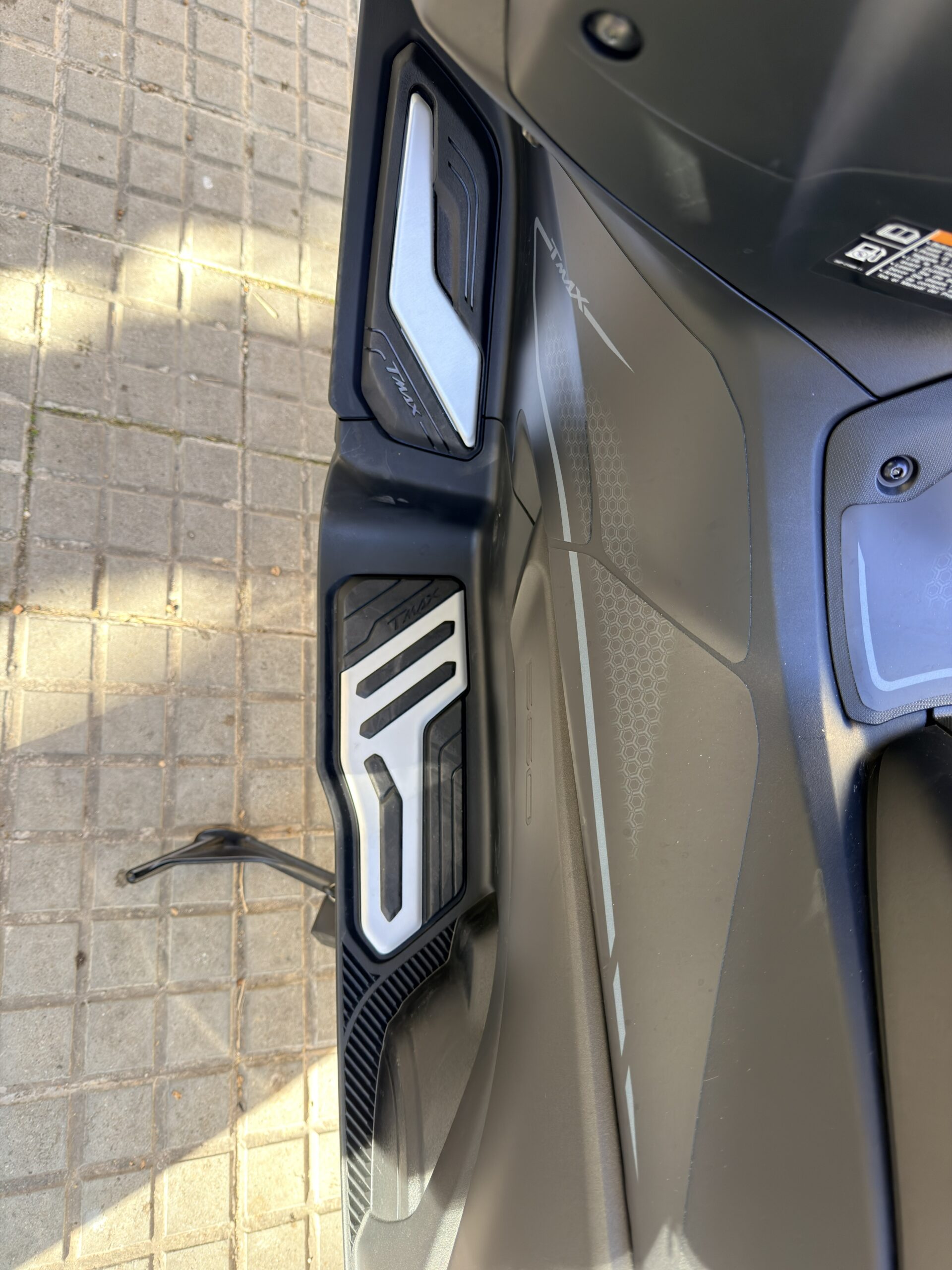 Yamaha TMAX 560 TECH MAX 2025 - Imagen 8